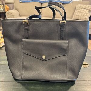 Michael Kors Jet Set pocket front tote bag in black Saffiano leather